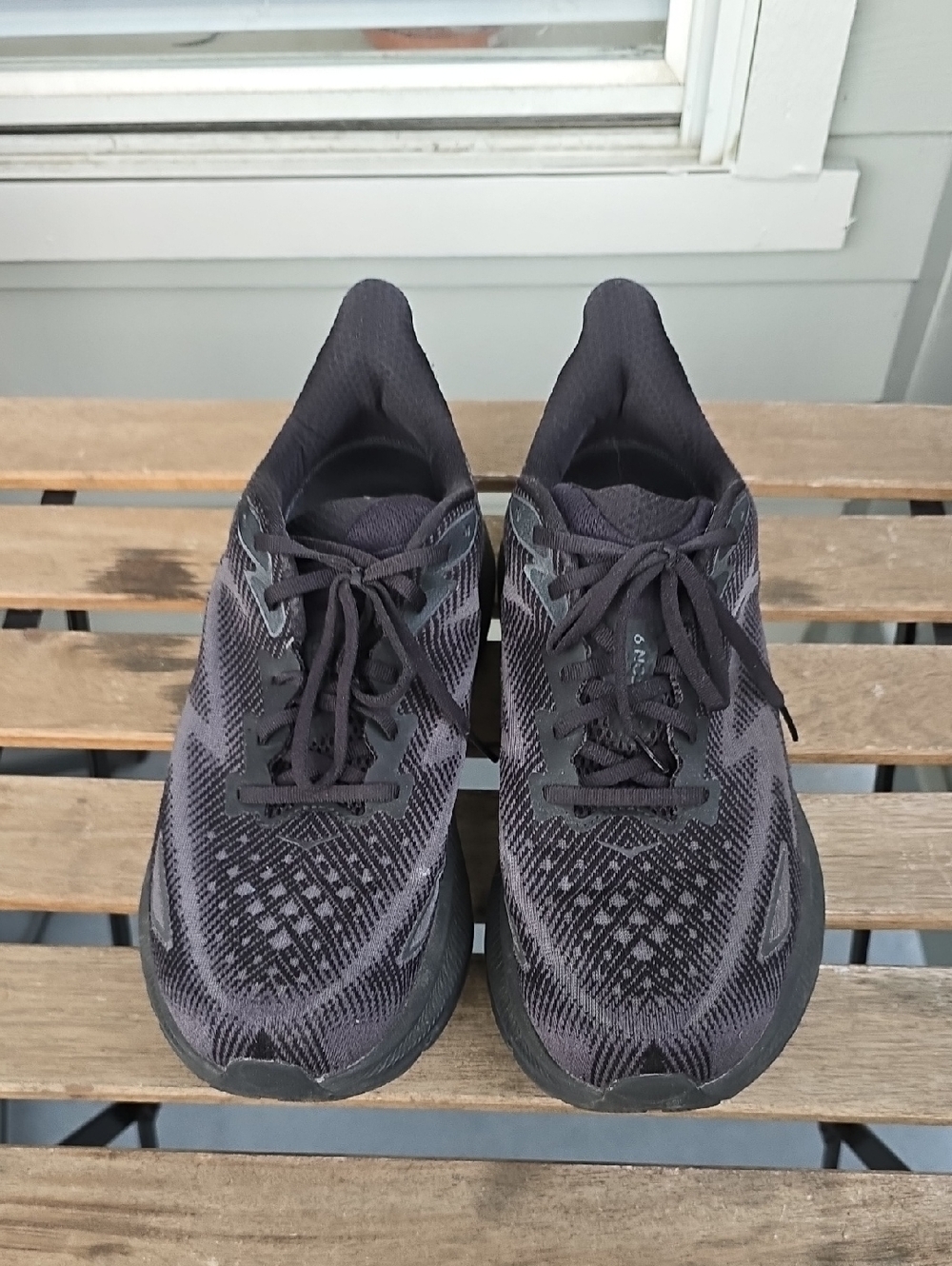 Hoka One One Men's Clifton 9 Black Athletic Shoes - Size 12